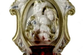 Candela ceramica alba Sfanta Familie